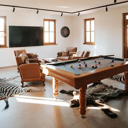 Glashütte Kisújbánya Vadászház * Hosszúhetény