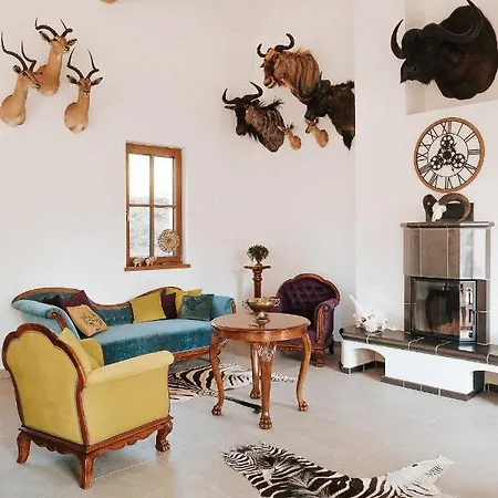 Glashütte Kisújbánya Vadászház Alpesi faház *