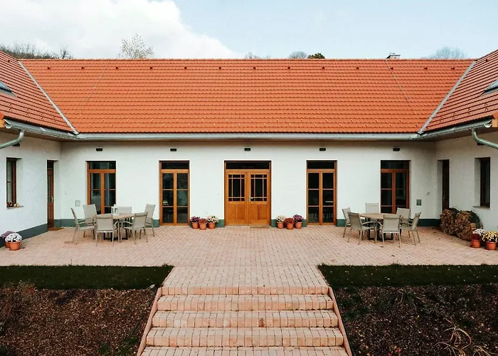 Glashuette Kisujbanya Vadaszhaz Dağ evi Hosszuheteny